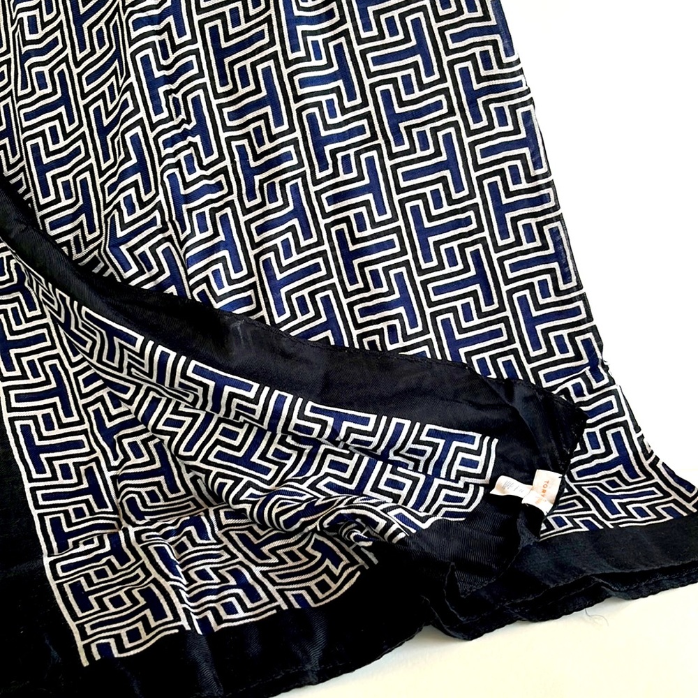NWOT Tory Burch blue and black scarf